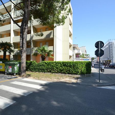 Cinzia Apartment Bibione Bagian luar foto